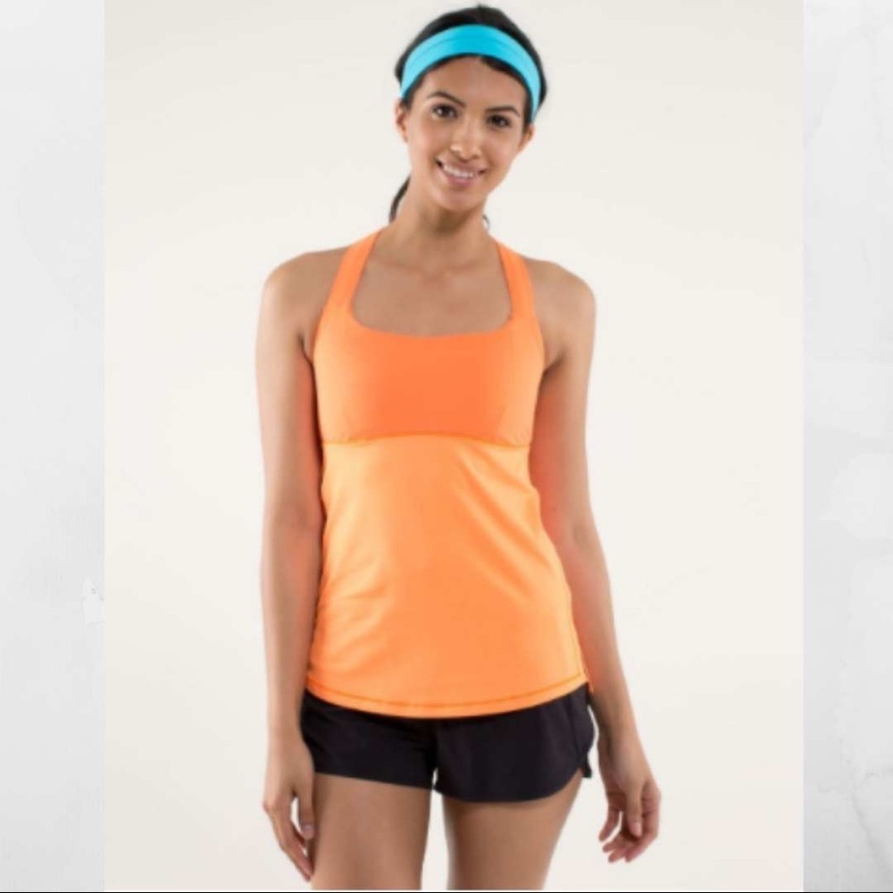 Women Lululemon Train & Track Top  sz 6